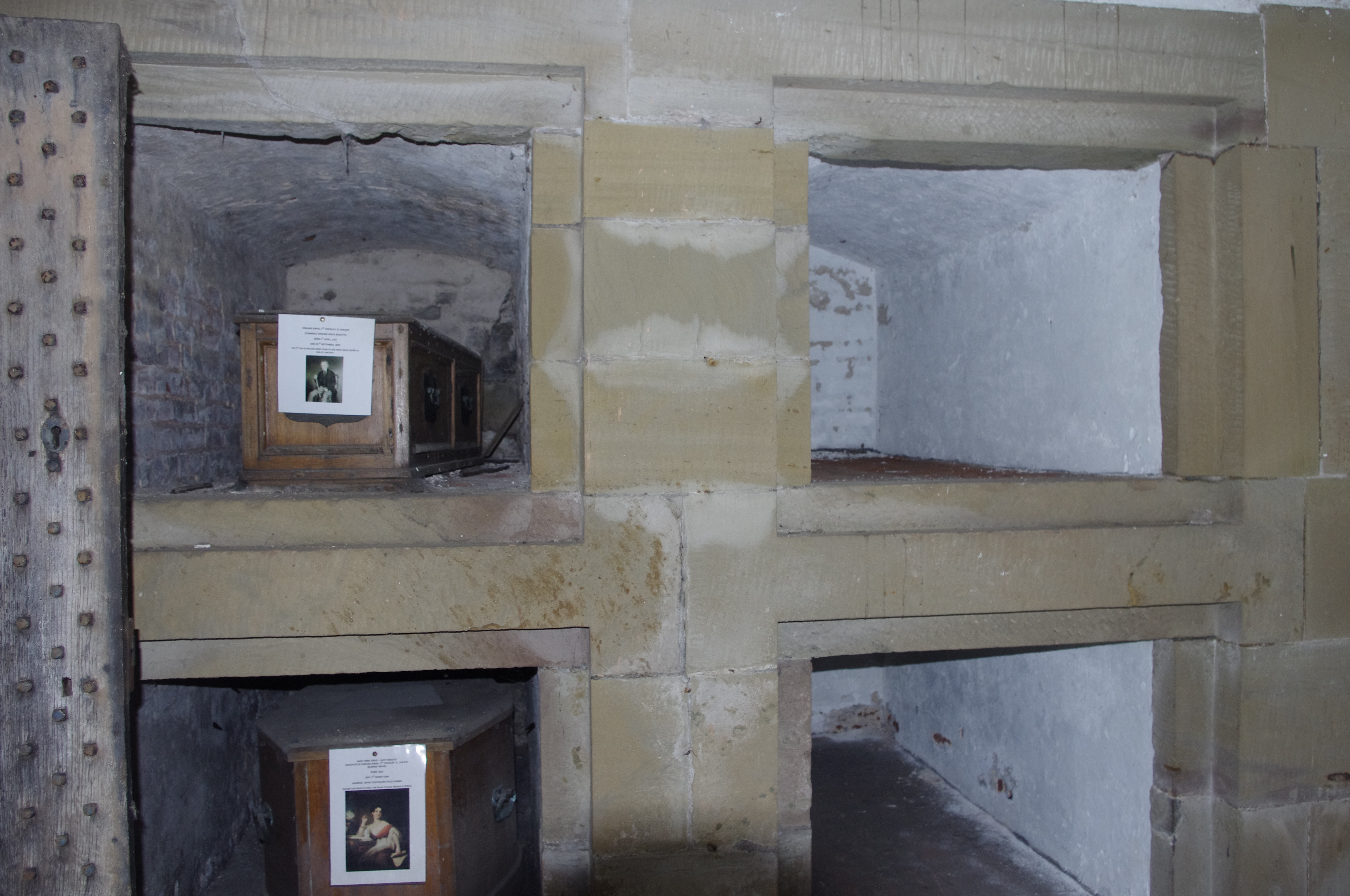 Jervis Mausoleum, interior