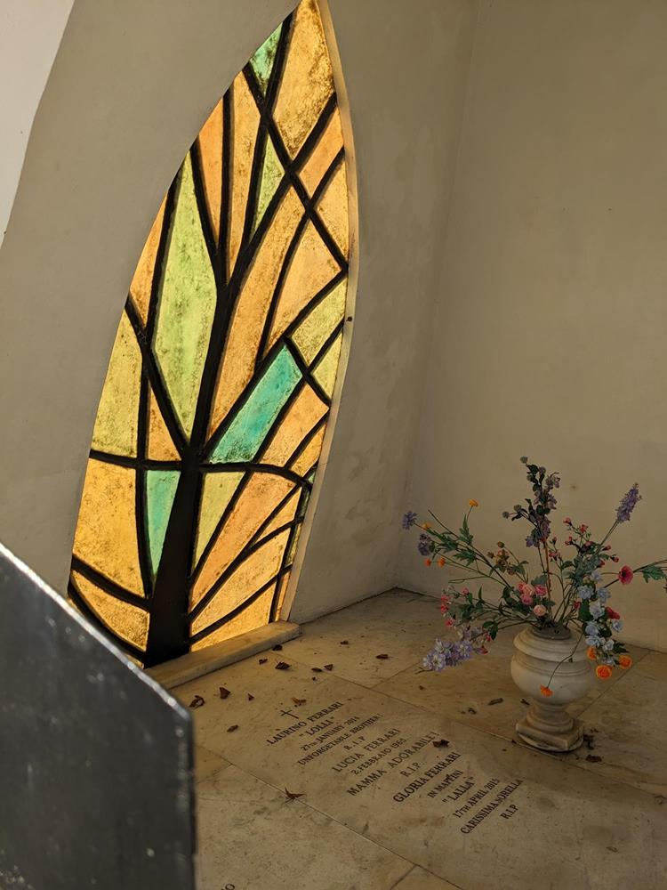 Farrari Mausoleum, interior