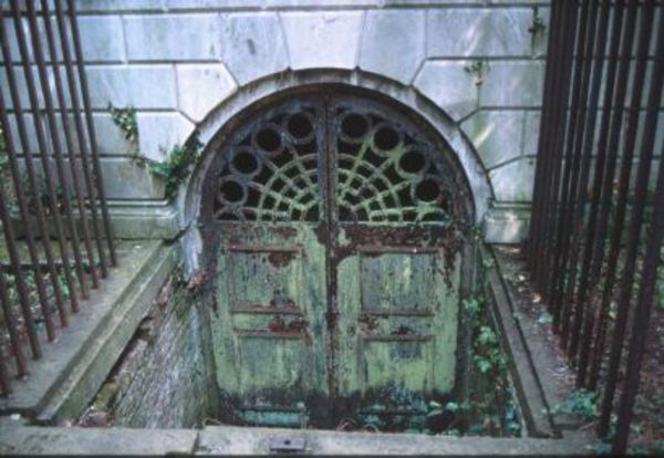 Bazalgette Mausoleum