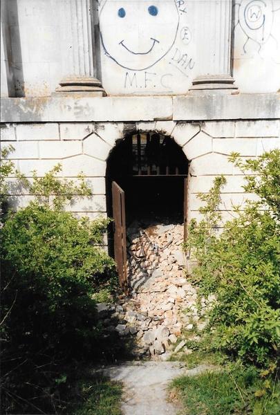 Darnley, before, entrance to crypt