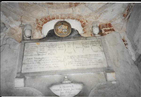 Nash, interior