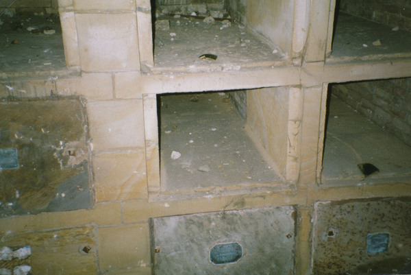 Payne, S Yorks, interior loculi (2) in 1992